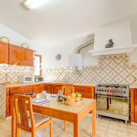 Villas2go2 Meia Praia